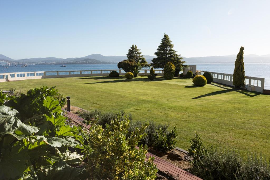 Rooms Overlooking the Derwent at Wrest Point
