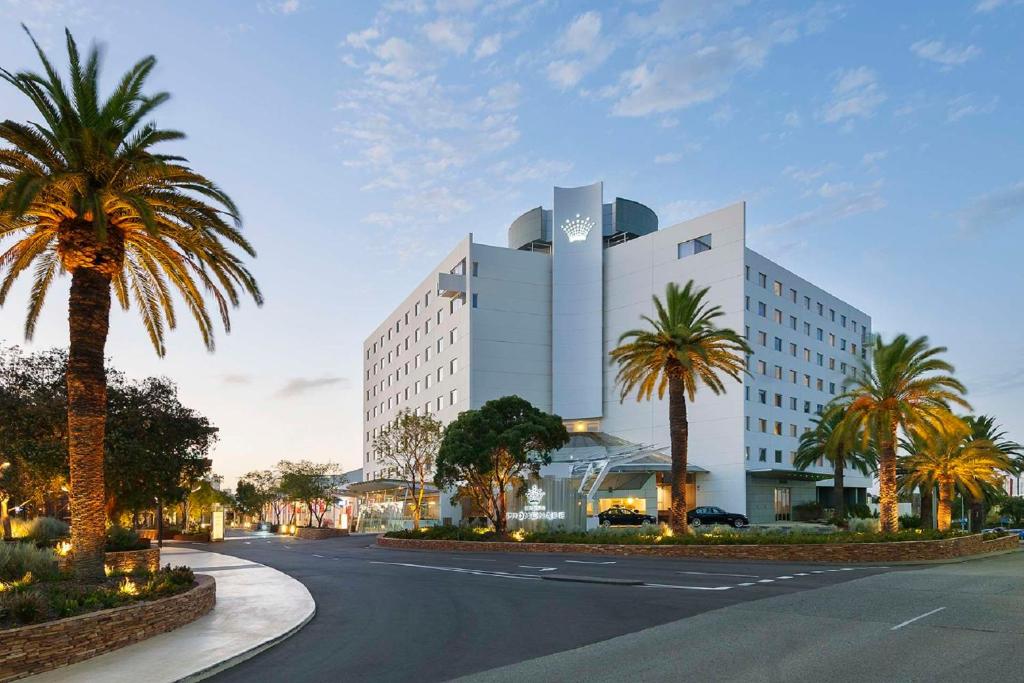 Luxury view representing Crown Promenade Perth in Burswood, Perth, Western Australia